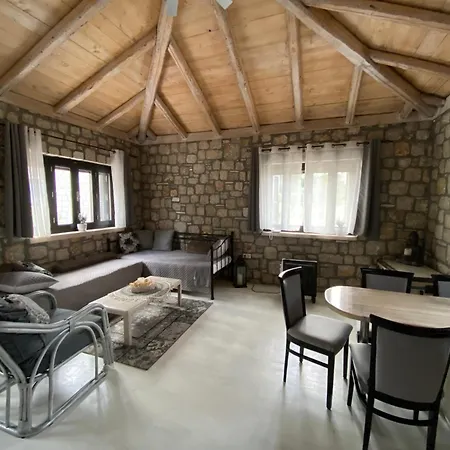 Agrotopia Ferienhaus *