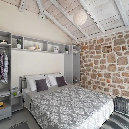 Agrotopia Holiday home *
