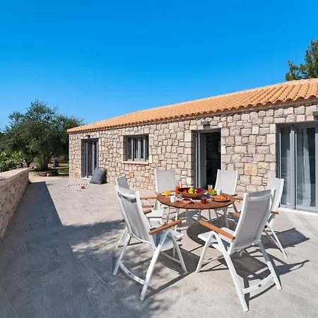 Agrotopia * Theologos (Rhodes)