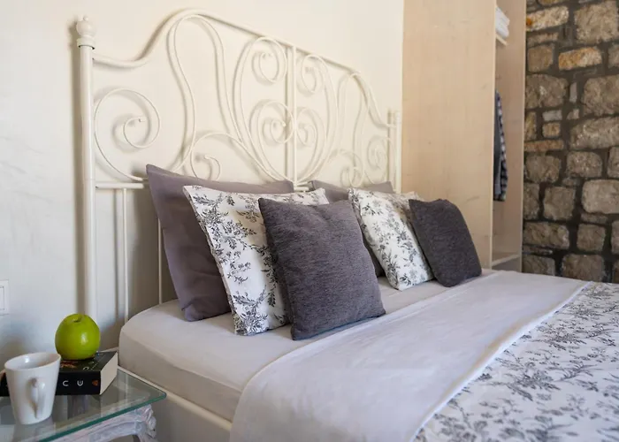 Agrotopia Theológos