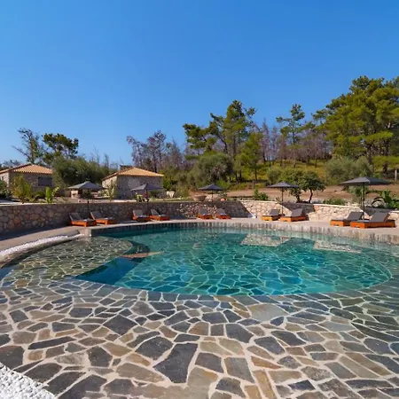 Agrotopia * Theológos